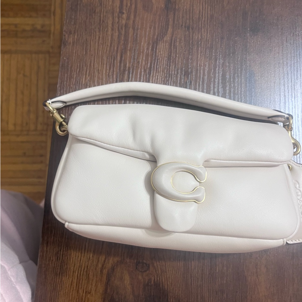 Coach Pillow Tabby 28 Ivory